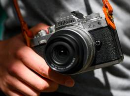 Nikon Z fc - mirrorless v retro tle