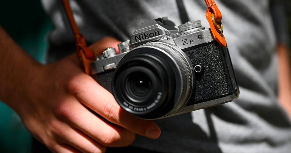 Nikon Z fc - mirrorless v retro tle
