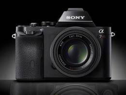 Nov Sony A7RII na obzore