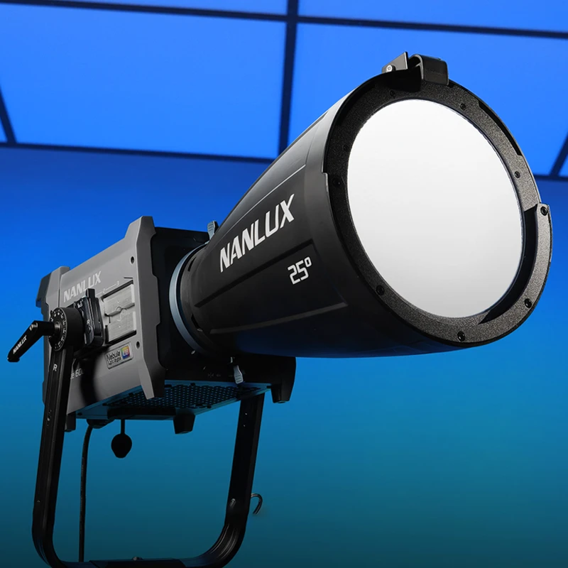 Nanlux Evoke 600C RGB LED svetlo