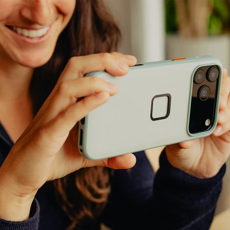 Peak Design Mobile Everyday Clarino Case