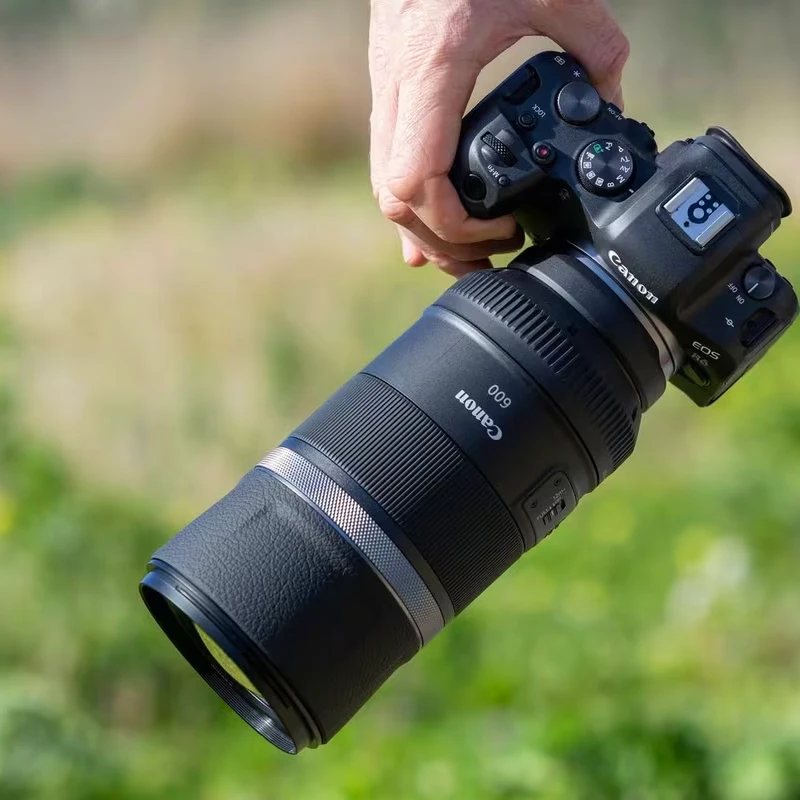 Canon RF 600mm f/11 IS STM