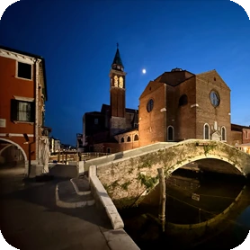 fotoaparat pre nightsht, startrails, astrofoto