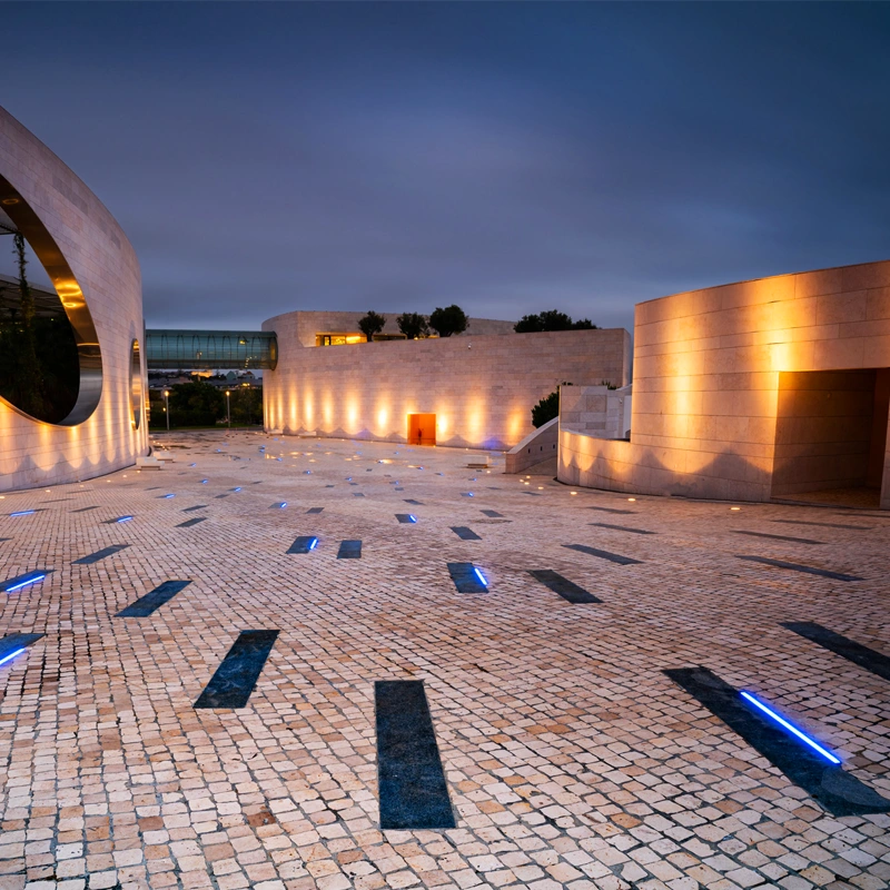 Tamron 20mm f / 2.8 Di III OSD M1:2