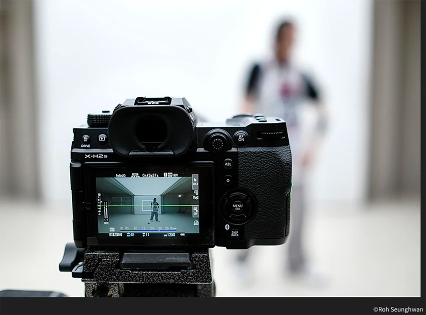Fotoapart Fuji X-H2S, funkcie expozcie, vyvenie bielej, video zznam, tdiov fotografie