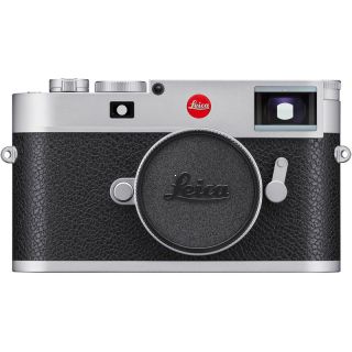 Leica M11 silver ( Zruka 2 + 1 rok )