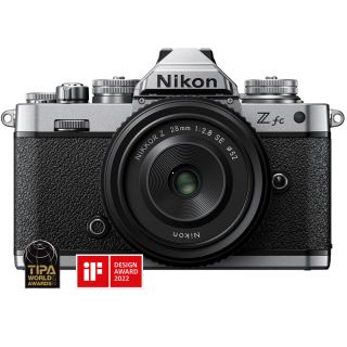Nikon Z fc + 28 SE