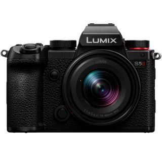 Panasonic LUMIX S5DN + 18-40mm